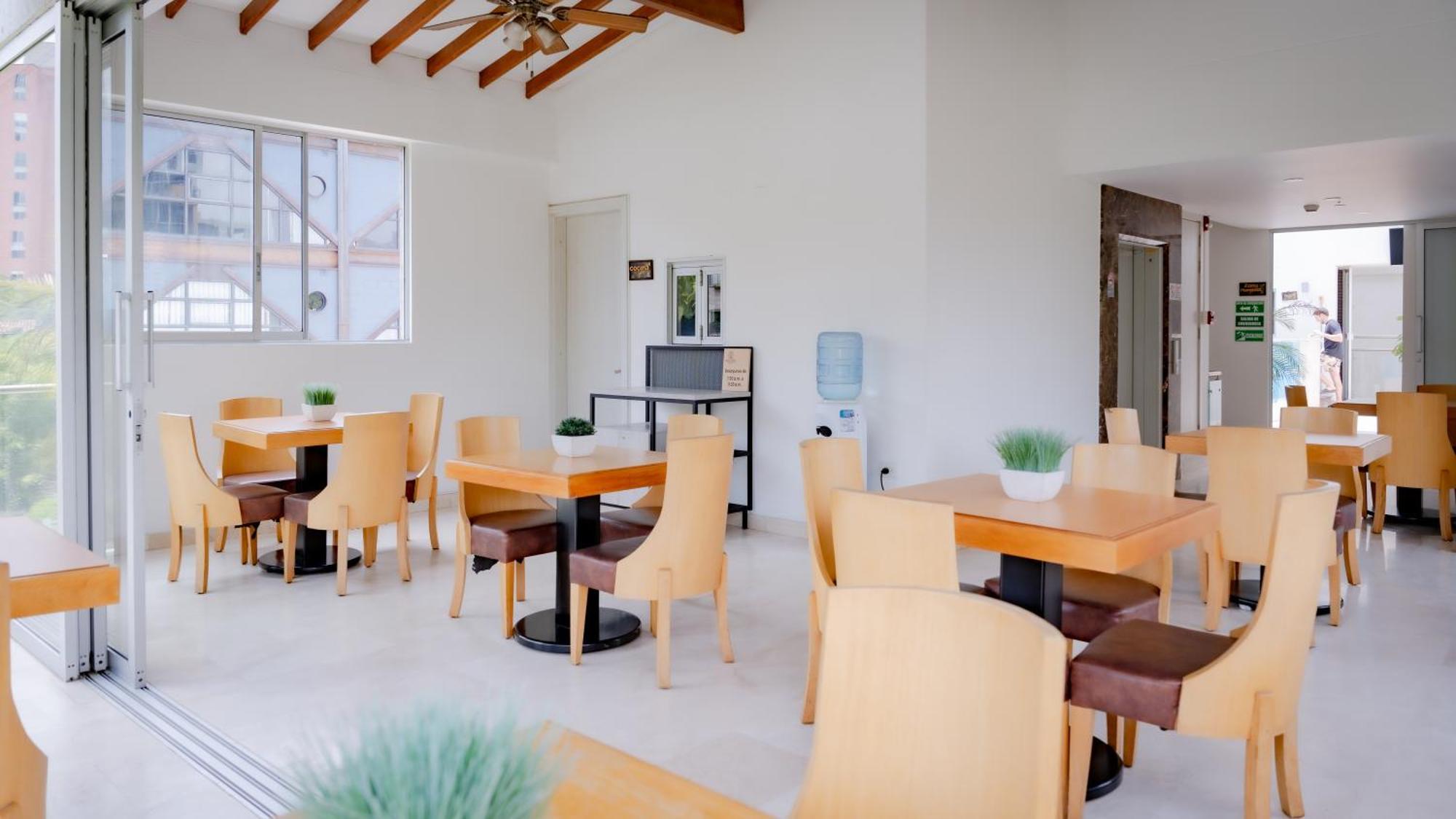 Hotel Madeiro Μεντεγίν Εξωτερικό φωτογραφία